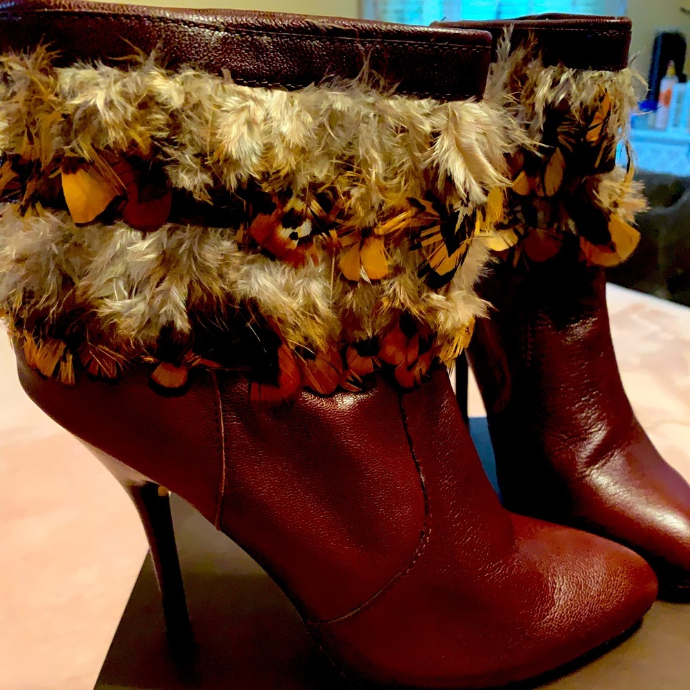 Bebe Ankle Boot with feathers